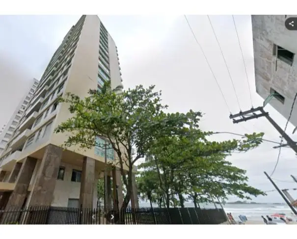 Residenciais em leilão em Guarujá