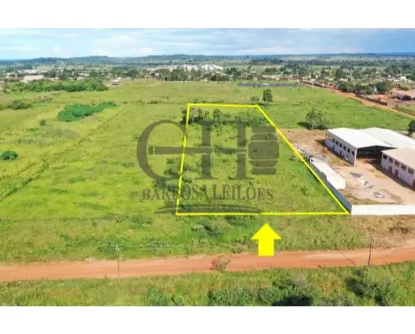 LOTE URBANO COM 6.677m² - R. FLORIANÓPOLIS