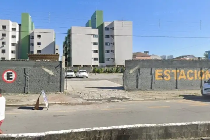 Terreno em leilão em Guarujá