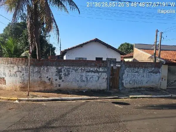 Casa em leilão em Itápolis