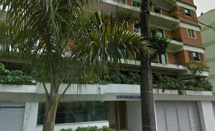 Apartamento em leilão em Guarujá