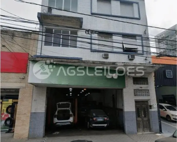 Comerciais em leilão em Santos