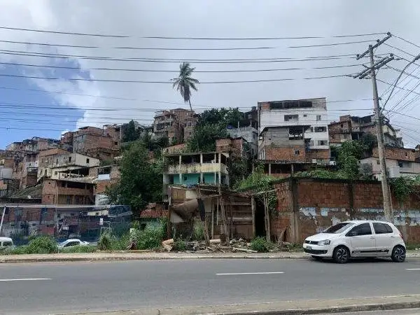 Imóvel em leilão - 2ª TRAVESSA ALEXANDRE VICENTE FERREIRA, N. 31-E, 1º ANDAR, PAU DA LIMA, SALVADOR, BA
