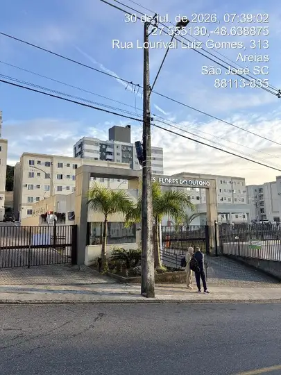 Apartamento em leilão em São José