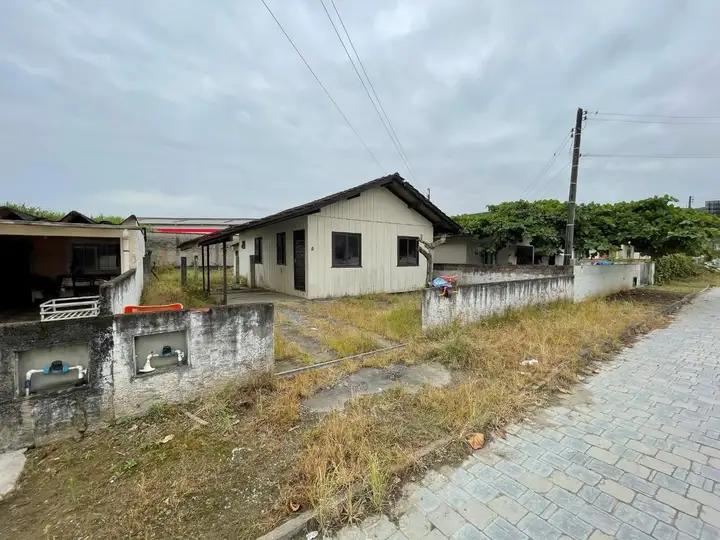 Terrenos Urbanos em leilão em Guaramirim