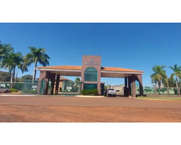 Comerciais em leilão em Frutal